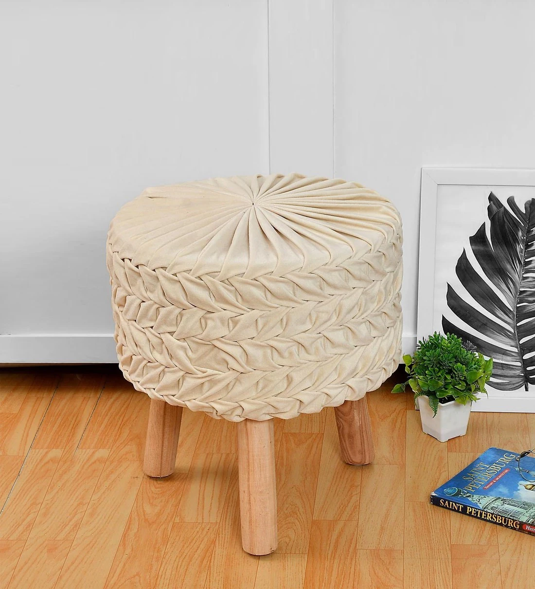 Smocking Soft Upholstery Pouffe &am