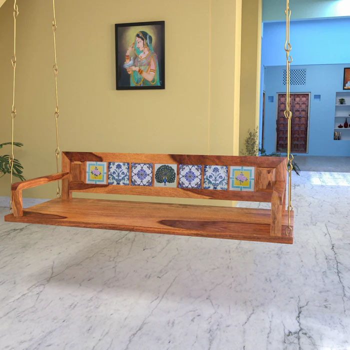 Melodious Multiple Tile Fitted Hand