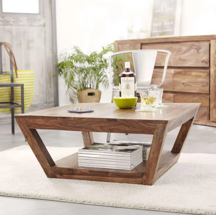 Muar Center Coffee Table with Botto